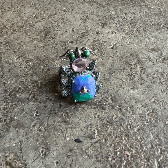 Vivienne Westwood Scarab / Beetle Ring w/ Swarovski crystals and stones - Picture 6 of 8